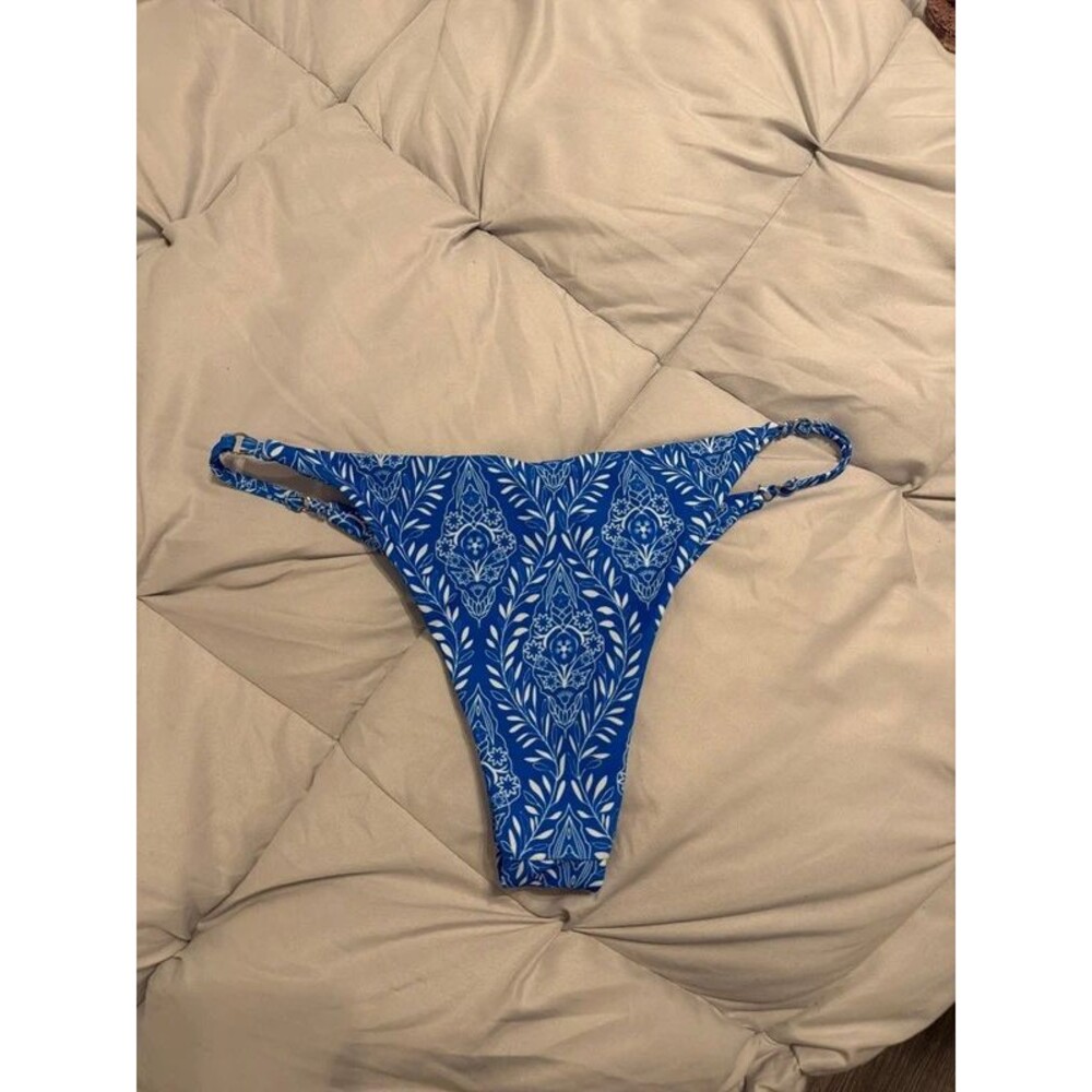 Bikini set - Picture 2 of 2